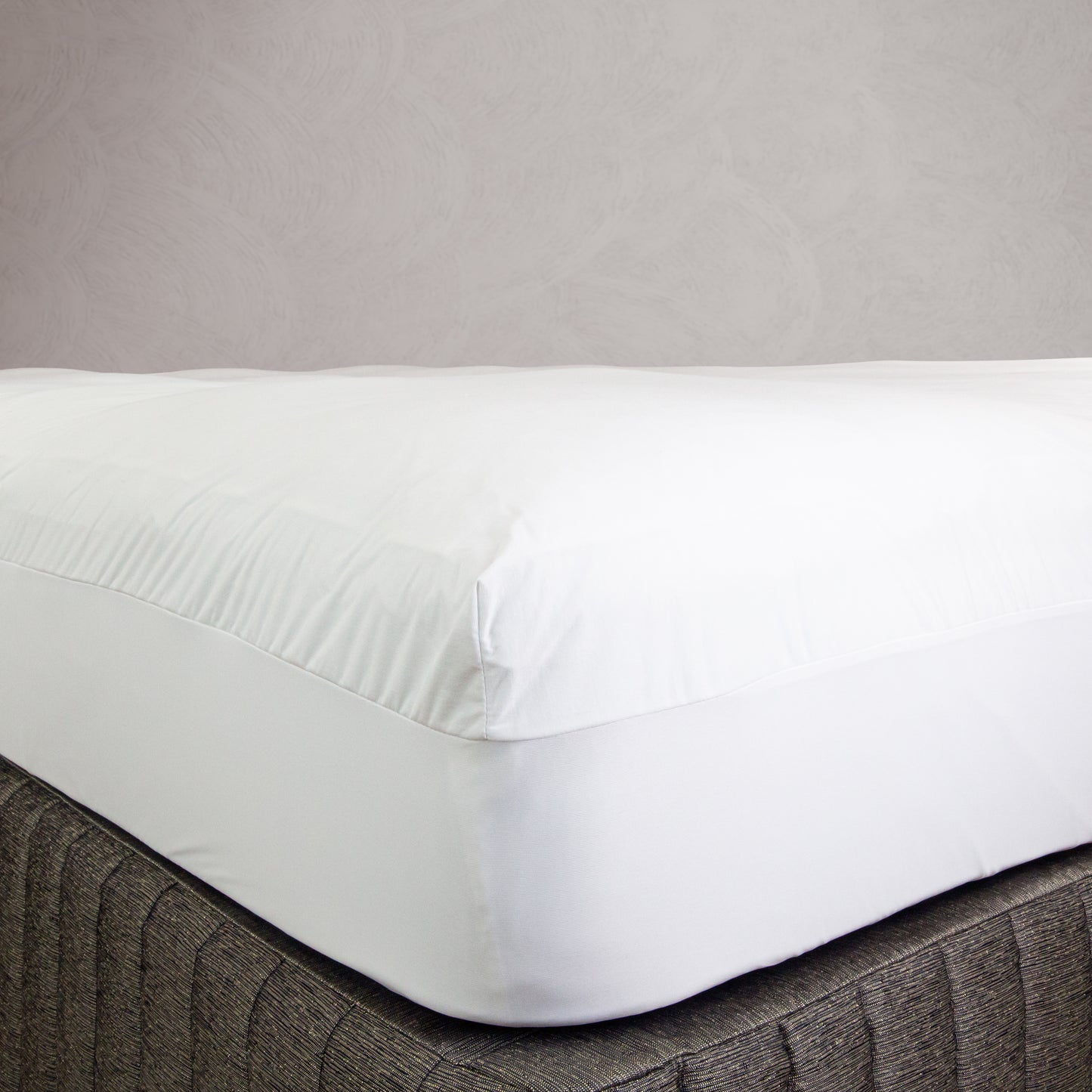Cloud Bedding Co - Waterproof Mattress Protector